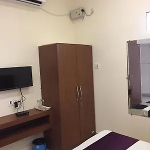 Inn Holiday